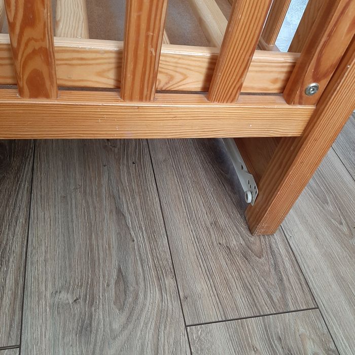 Drewniane Łóżeczko