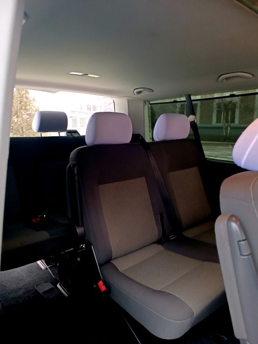 Volkswagen Caravelle 2.0 TDi (140) 6 ст  Voyage Maxi .