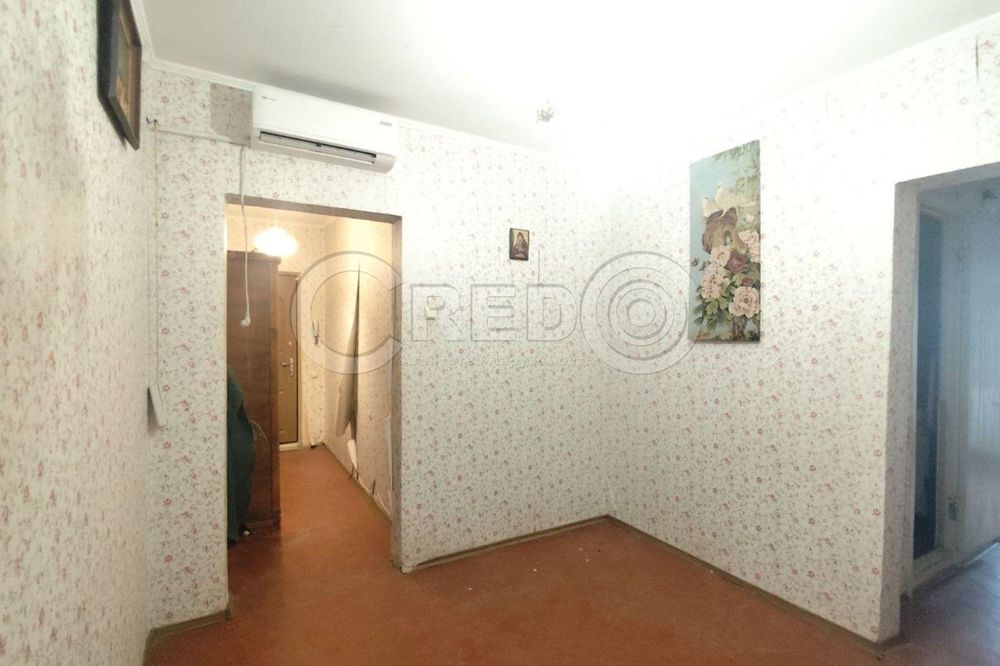 Продаж 3кімнатної квартири. вул. П. Глазового, 22.