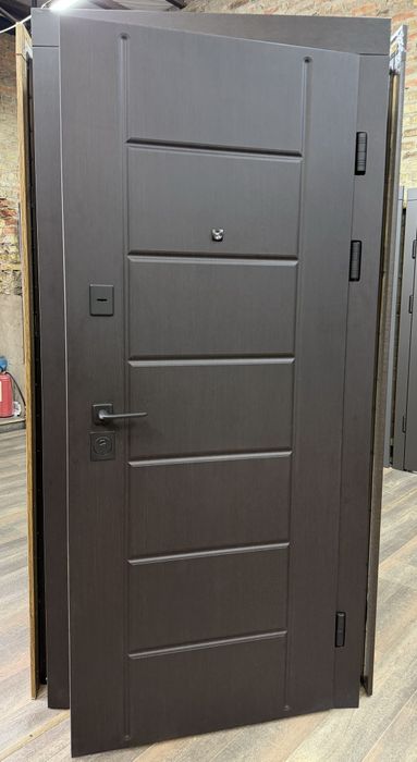 Двері Вхідні Будинок Квартира Двері зі складу Монтаж дверей Металеві