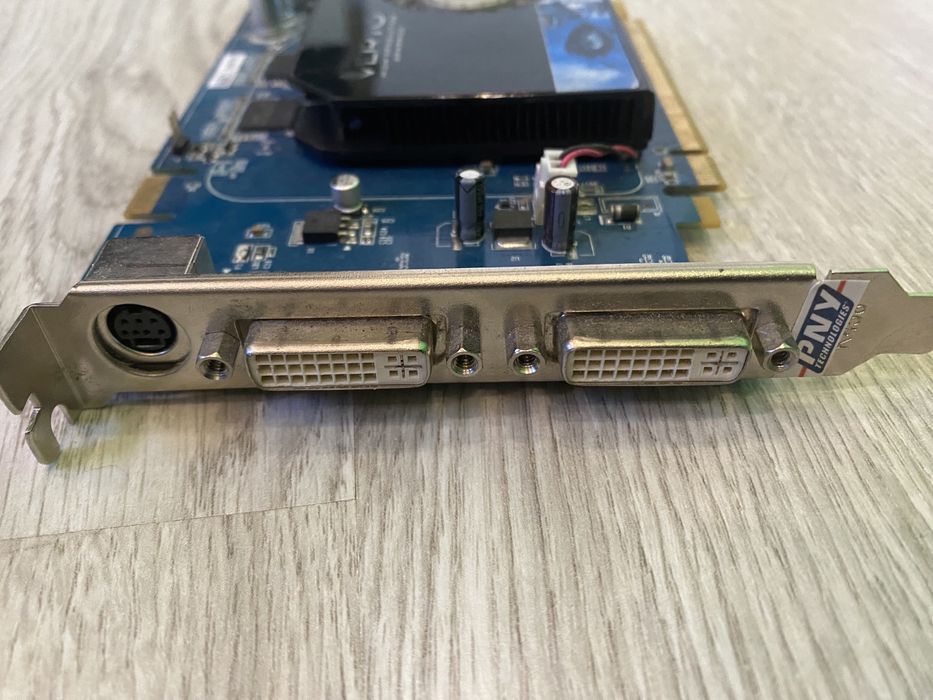 PNY GeForce 8600GT Overclocked Graphics Card64739684169857122