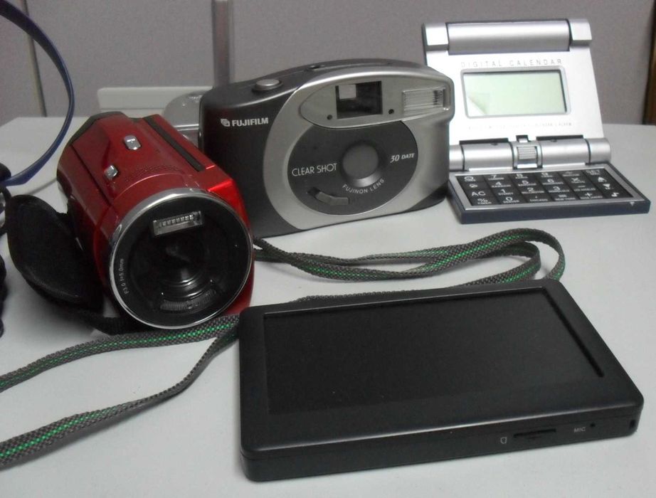 Equipamentos de áudio e vídeo, lote de 7 peças, tudo por 40€