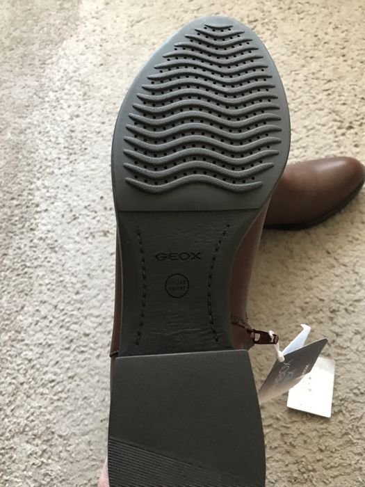 Черевички жіночі GEOX.