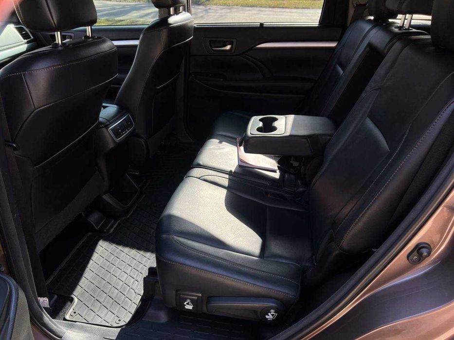 Toyota Highlander 2018