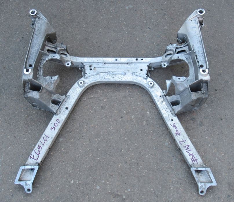 Подрамник Бмв F30 е65 Е60 e66 e61 F10 F11 підрамник балка РАЗБОРКА Bmw