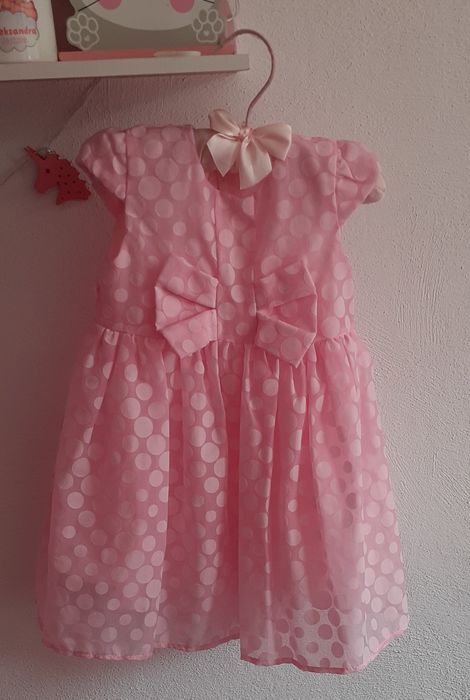 Śliczna sukienka Minetti