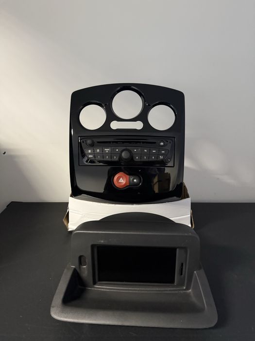 Radio Nawigacja TomTom EKRAN GPS CD Renault Clio III 3 LIFT ZESTAW