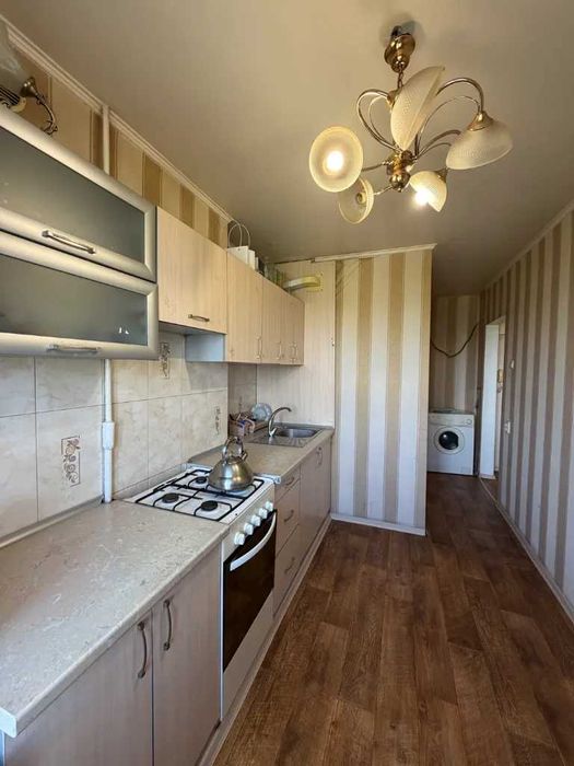 продаж жм Перемога 3х кімнатна, безготівковий розрахунк