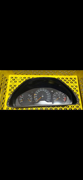 Quadrante Conta KM Mercedes Classe E W210 220cdi