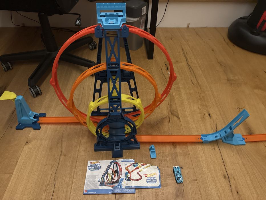 Tor hot wheels stan bardzo dobry
