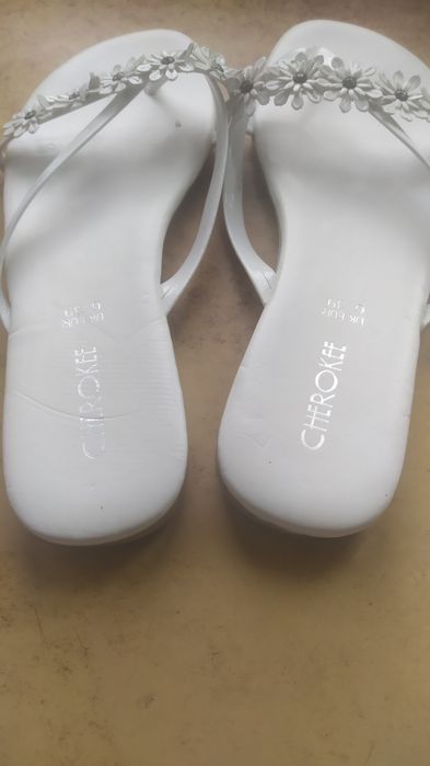 Шлёпанцы-вьетнамки