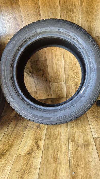 215/55/17 Bridgestone Para Lato 6mm 17r stan bdb