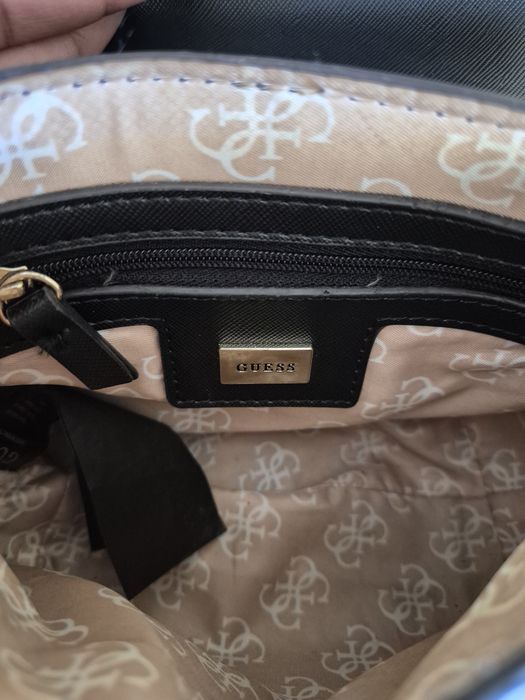 Mala tiracolo Guess