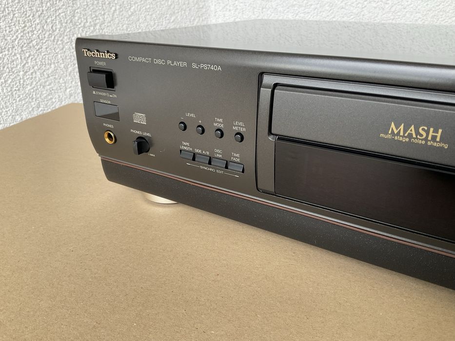 CD Technics SL-PS740A.