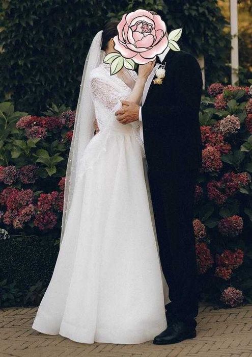 Ніжна біла шаль – вічний аксесуар для незабутніх моментів