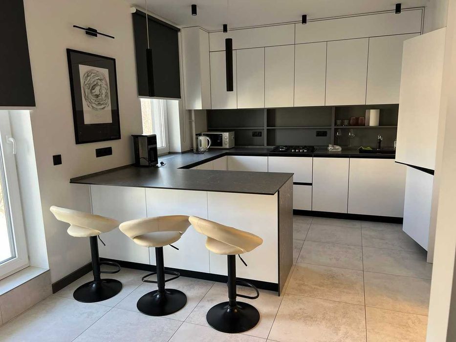 Оренда 3 кімн.квартира НОВОБУД вул.Пекарська