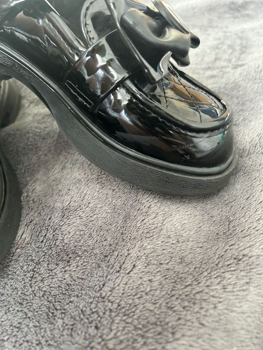 Туфлі дитячі лакові.