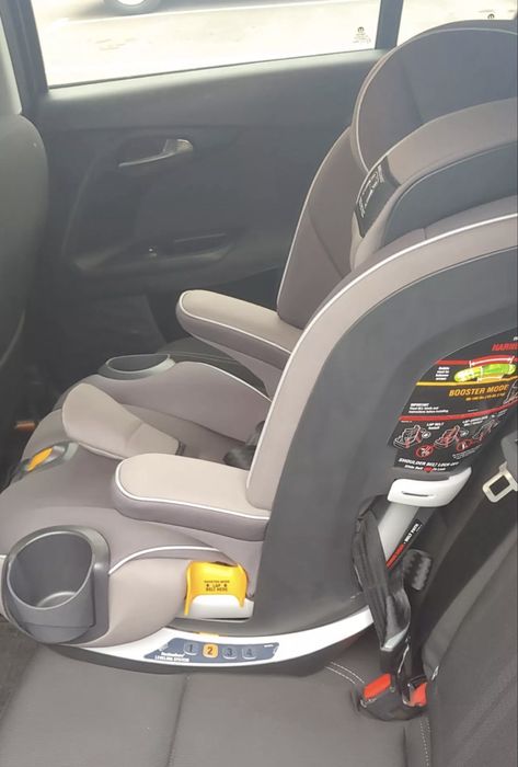 Дитяче автокрісло Chicco MyFit група 2-3