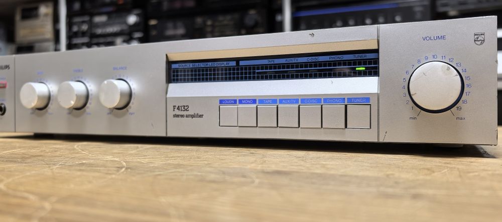 Ресивер Philips F4132/8Ω