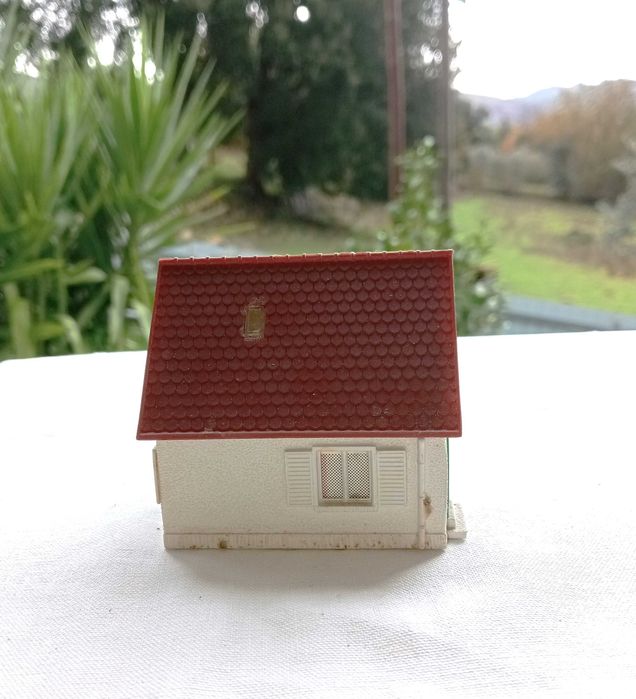 WIAD H0 1003, Casa de campo