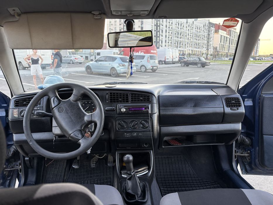 Volkswagen Golf 1993 VIN WVWZZZ1HZPW123183 фото оголошення 7 з 11