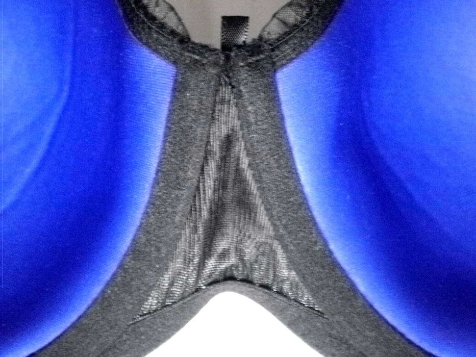 Biustonosz George 75 E