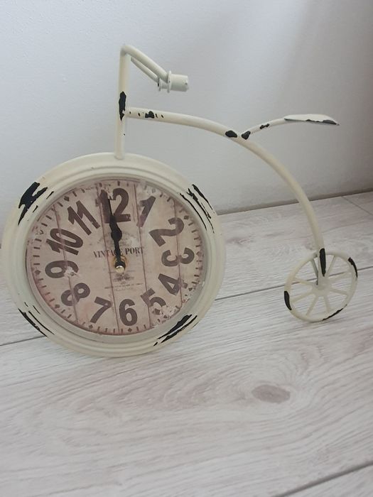 Zegar . Vintage jak nowy.