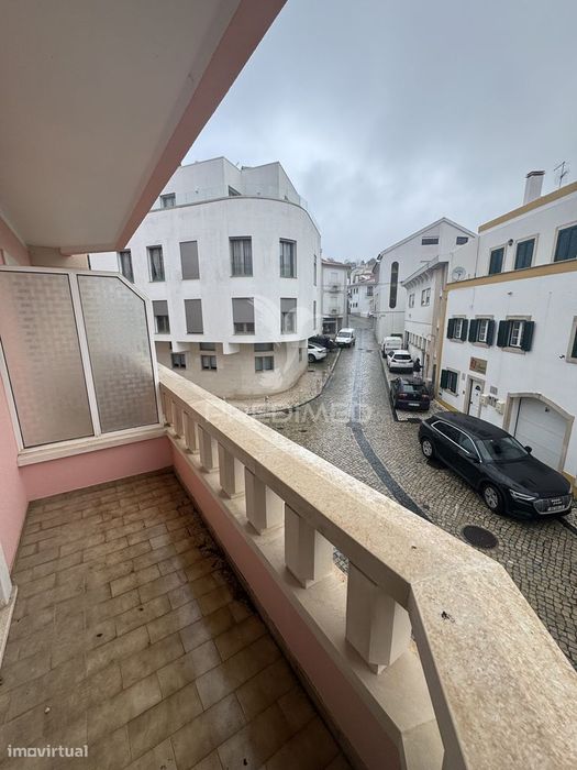 Escritório (com projeto para habitação para T2)