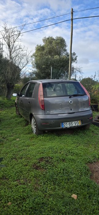 Fiat Punto 2003  Completo /  Peças64846533522306122