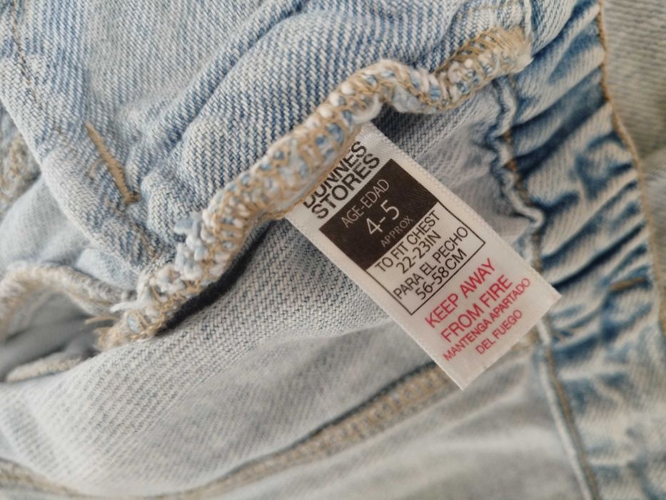 Kurtka bluza krótka jeansowa przejściowa dla dziewczynki używana, rozmiar 104/110