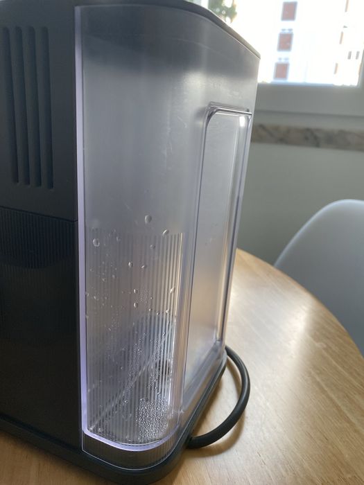 Maquina de café Nespresso DeLonghi - Lattissima One