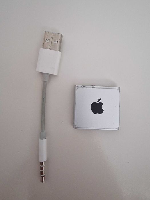 iPod shuffle 4 generacji, srebrny, stan bdb