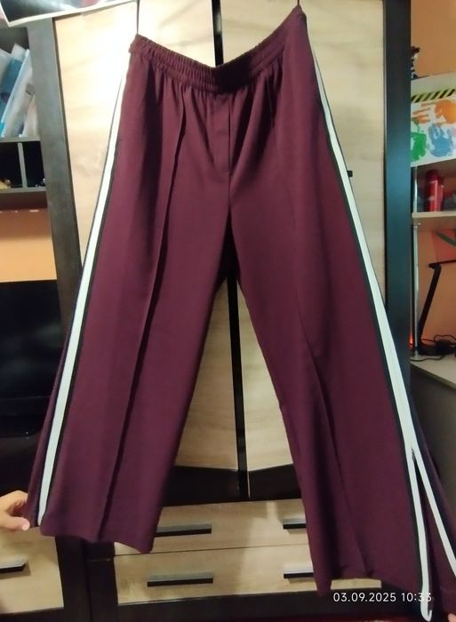 Штани брюки з лампасами