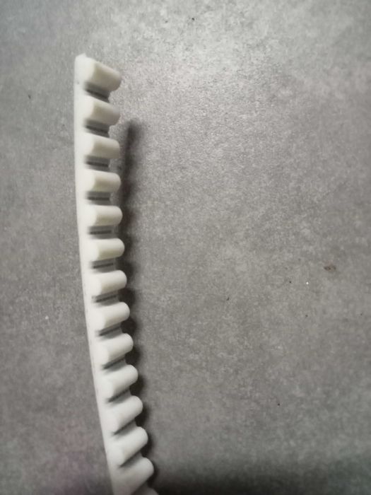 Vendo correia dentada de 5,80m de comprimento nova para portão de garagem