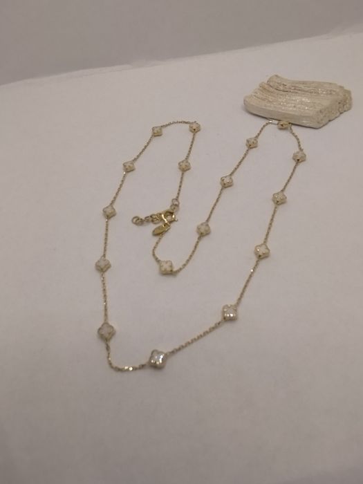 Złota celebrytka białe koniczynki, złoto 585 długość 42-45 cm