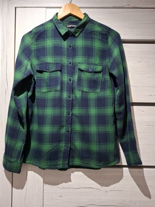 Koszula damska w kratę zielono-granatowa.