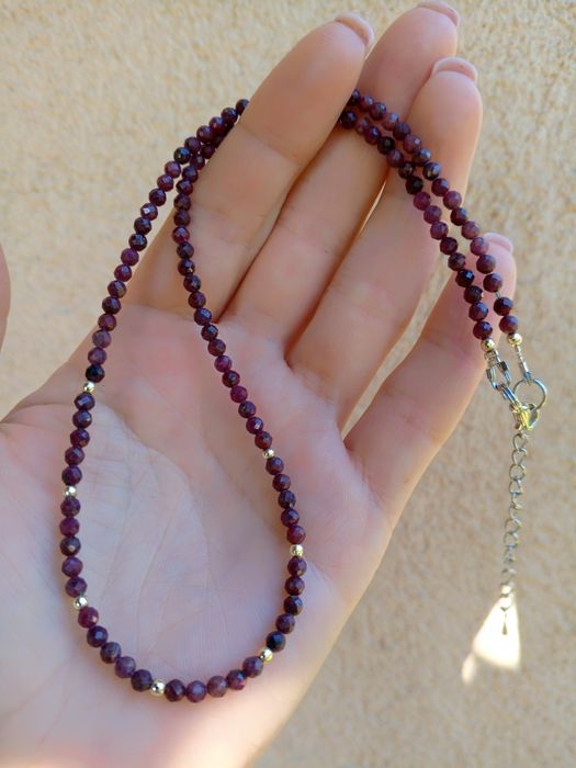 Чокер з рубіном, сапфіром, смарагдом.  Намисто з натурального каміння