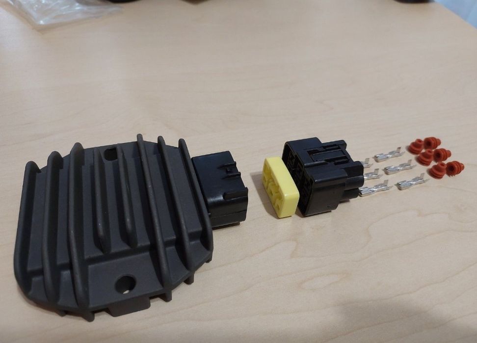 Реле регулятор напруги (реле зарядки) Ямаха Yamaha