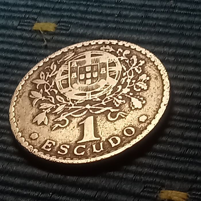 Moeda de 1 escudo 1945