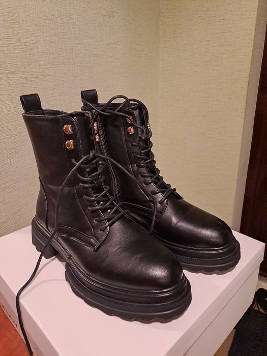 Ботинки женские на грубой платформе