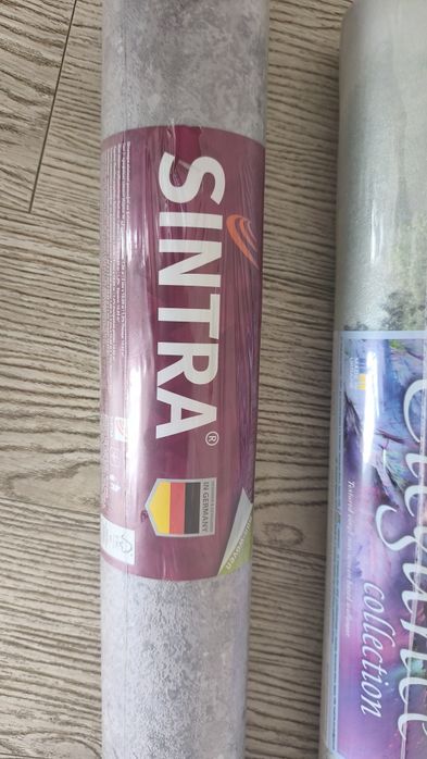 Обої сірі та ліс