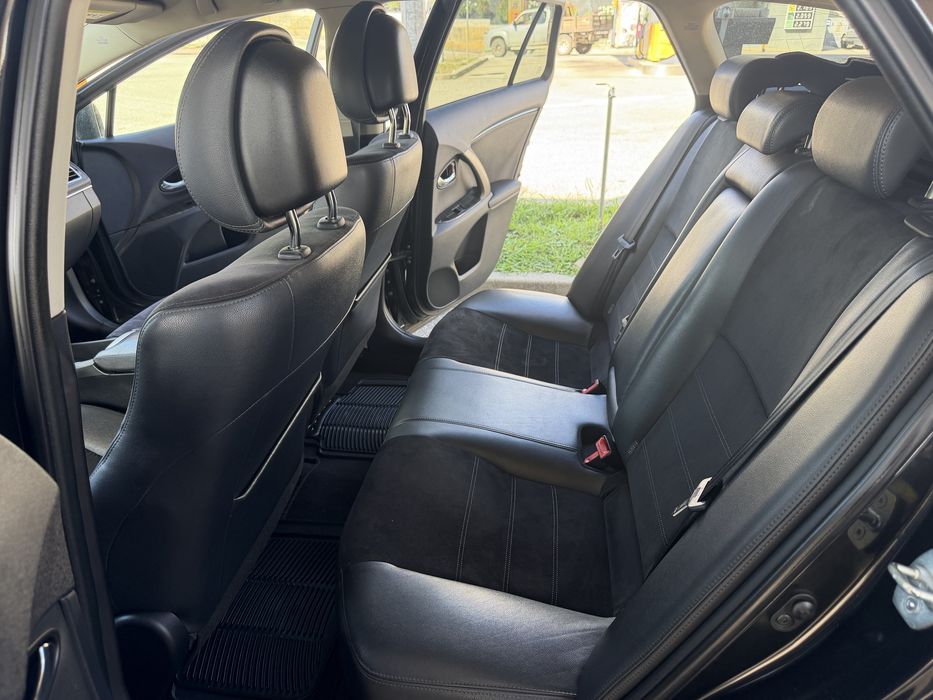 Toyota Avenis 2.0 D4D