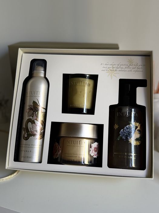 Лімітований набір в косметичці Ayurveda, Intuitia Rituals