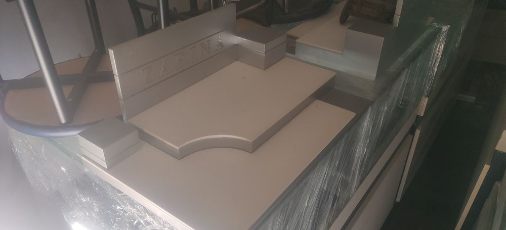 Пядистал під прикраси