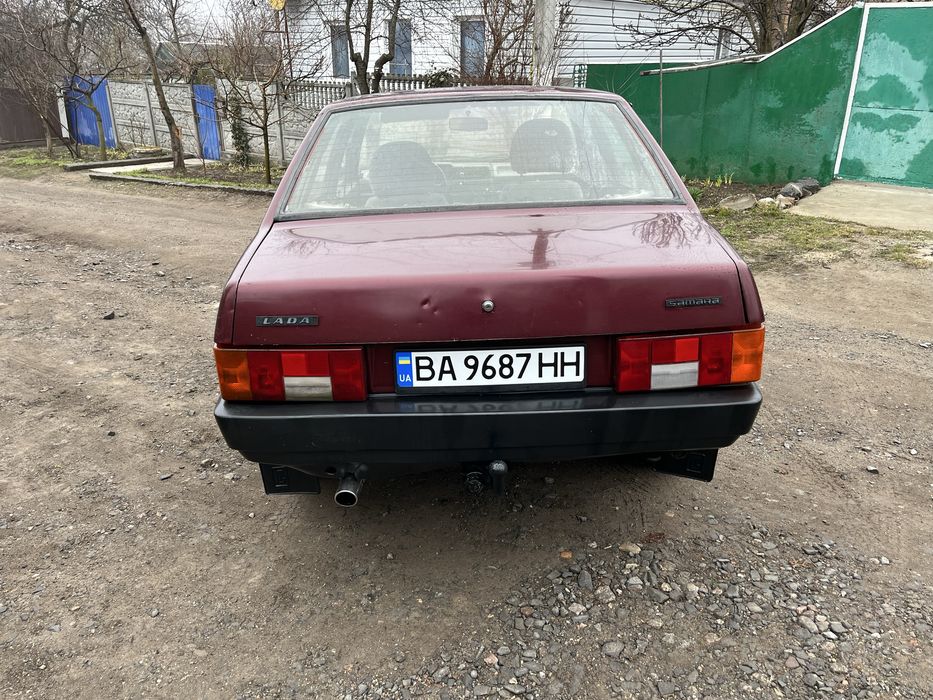 Автомобиль Ваз 21099