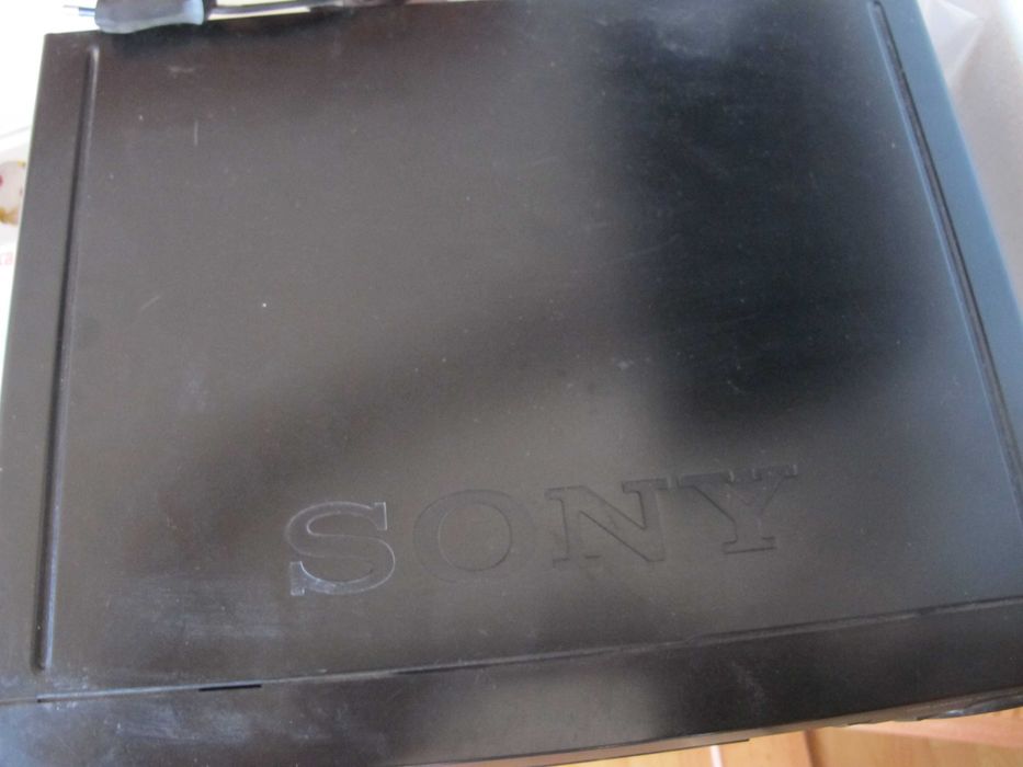 Відеомагнітофон Sony з ТВ-тюнером