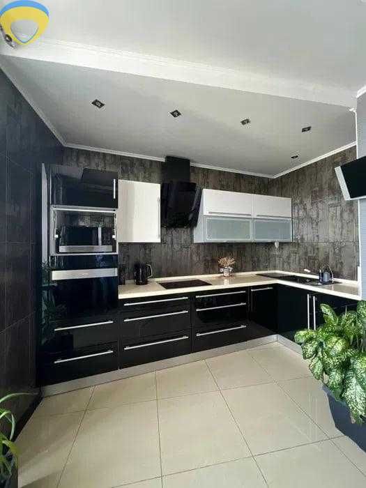 Продаж 3к квартира в ЖК «Підкова» | Тераса 40 м² | Авторський ремонт