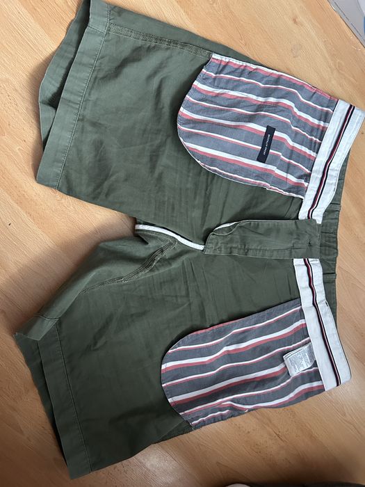 Tommy hilfiger spodenki krótkie pas 100 cm dł 48 cm polecam