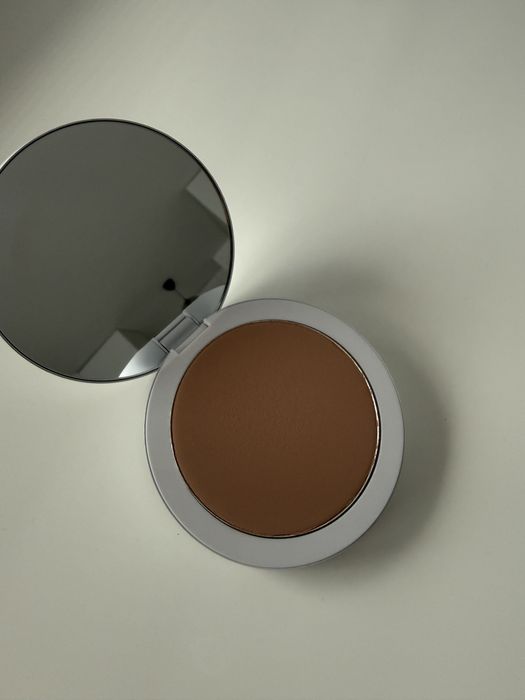 Puder brązujący Makeup by Mario