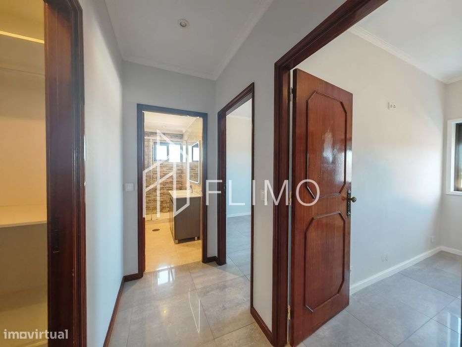 Apartamento T3 Paços de Brandão